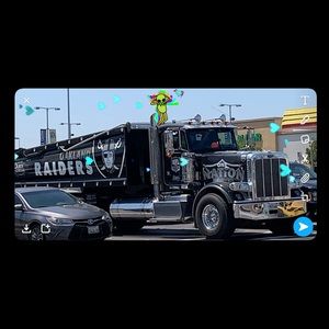 Meet your Posher, Carlos